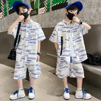 2023 Молодежный Новый летний костюм для мальчика в Корейском Японском стиле, модная повседневная рубашка с короткими рукавами и надписью для мальчиков + Шорты, комплект из 2 предметов