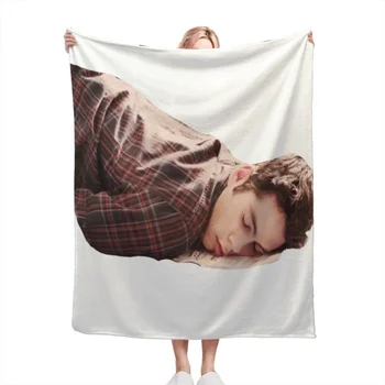 Симпатичный плед Dylan для путешествий, легкие предметы первой необходимости для комнаты в общежитии, роскошное утепленное одеяло